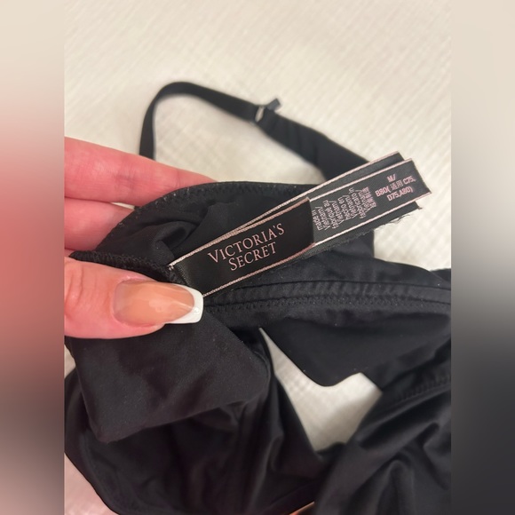 Victoria’s Secret bralette - Picture 2 of 2